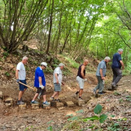 Lavori fatti e rifatti nel greto del torrente Molgora tra Rogoredo e Campofiorenzo